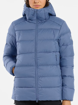 Moncler vs Arc’teryx Jackets: Which Brand is Better? - Trails and Freedom